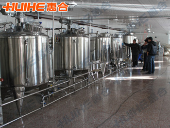 Huihe machineryMilk Production Line,steam jacketed kettle autoclave and other stainless steel tank